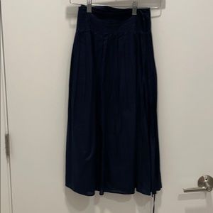 Vince navy blue wraparound skirt, size small